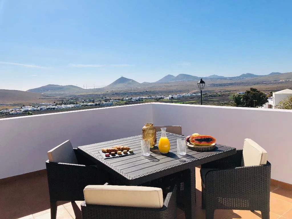 VILLA THREE BEDROOMS Room, Infinity Views Village, Lanzarote
