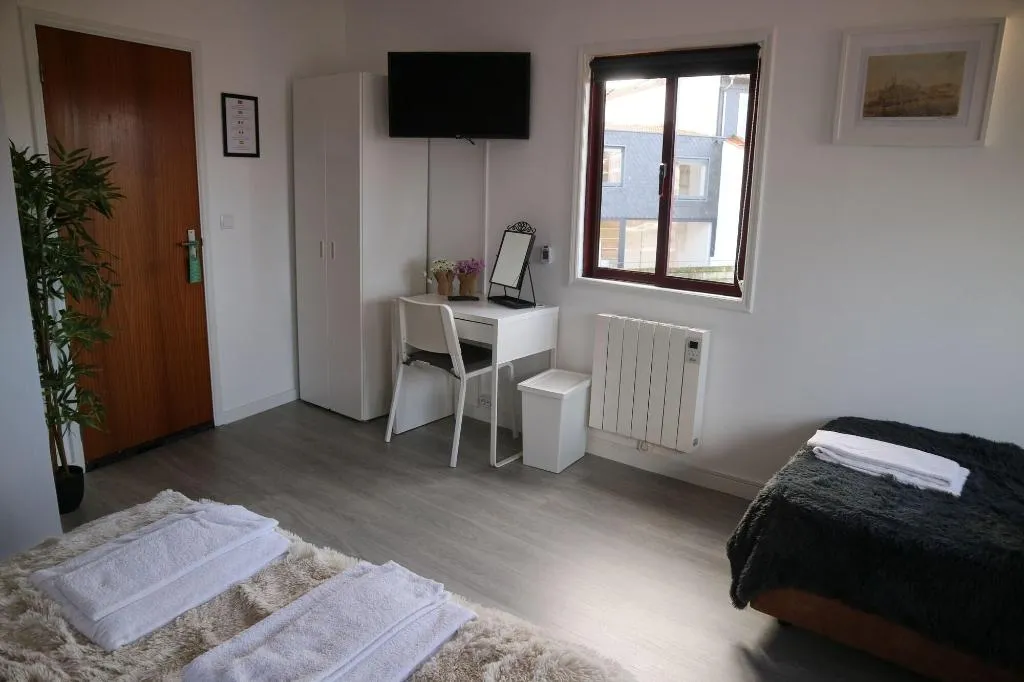 Room, Residencial Triunfo, Porto