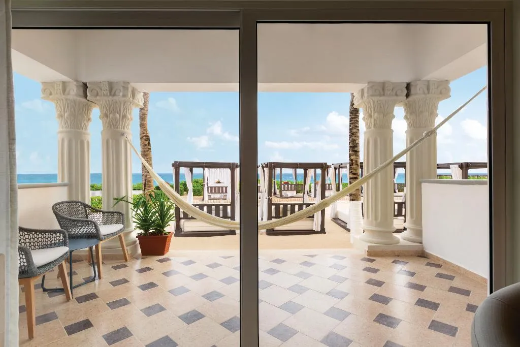 JUNIOR SUITE OCEAN FRONT Room, Hyatt Vivid Playa Del Carmen - Adults Only, Playa Del Carmen