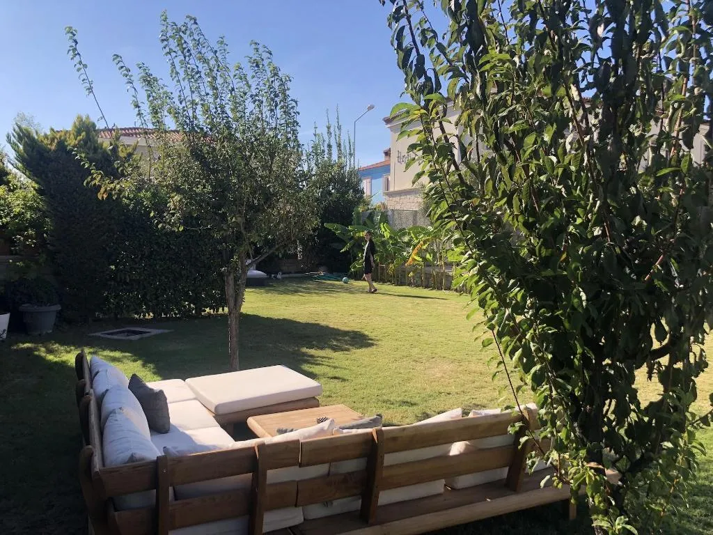 General view, Triangulo Hotel, Izmir