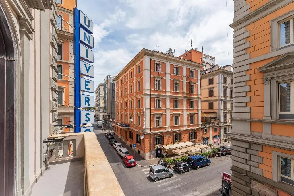 JUNIOR SUITE KING SIZE BED Room, Best Western Plus Hotel Universo, Rome