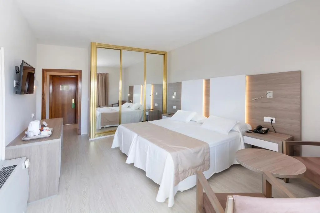 DOUBLE SEA VIEW Room, MAR HOTELS PAGUERA and SPA APARTMENTS, Majorca