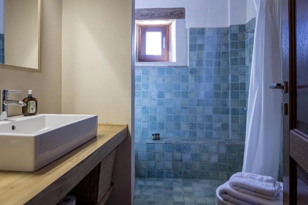 Room, Kapsaliana Village Hotel, Crete