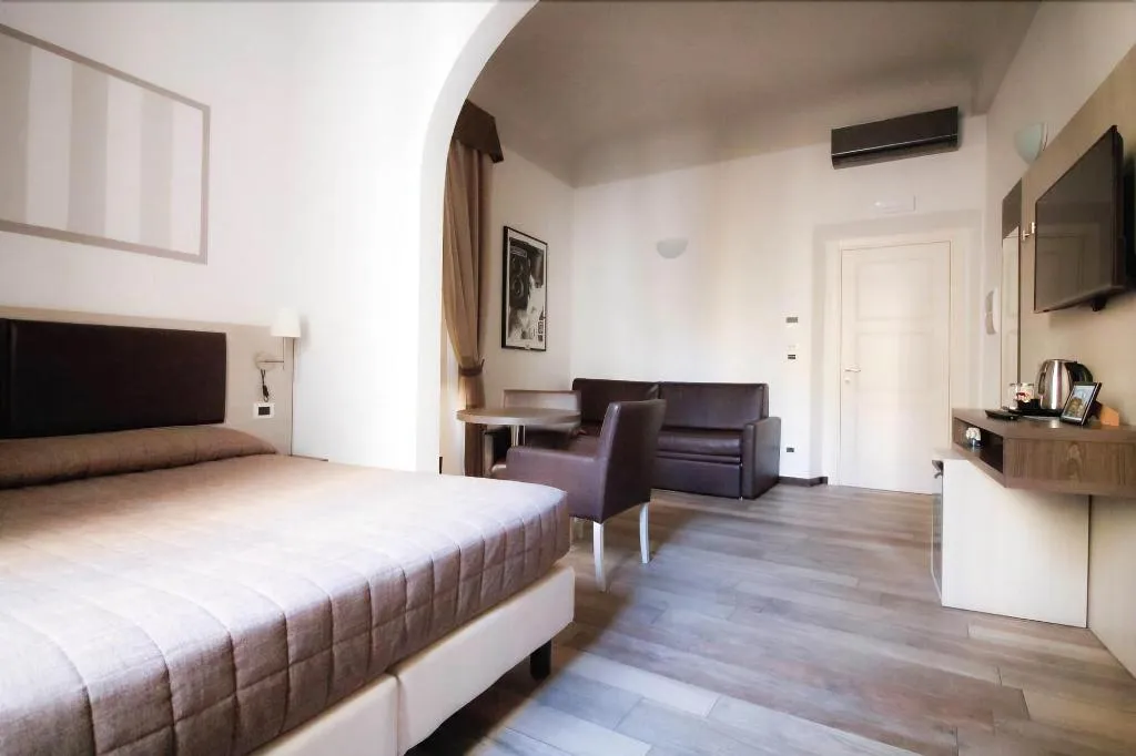 Room, B&B Dimore le Leopoldine, Florence