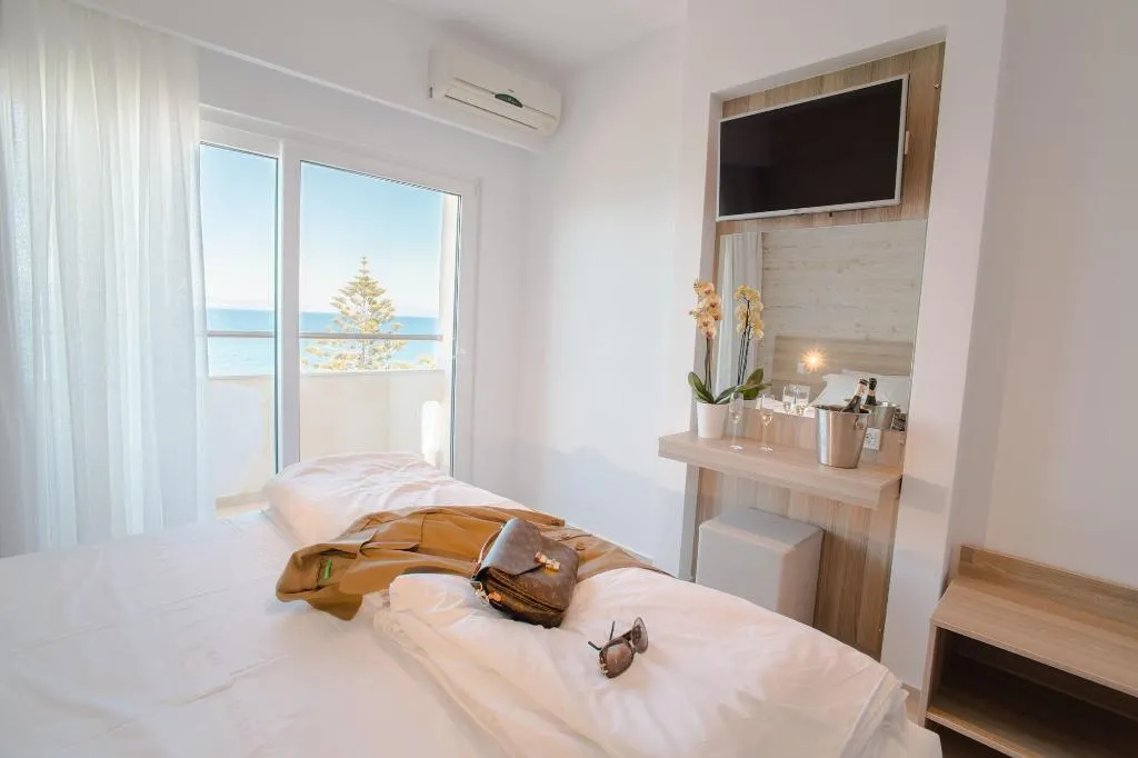 Room, Orpheus Studios, Kos