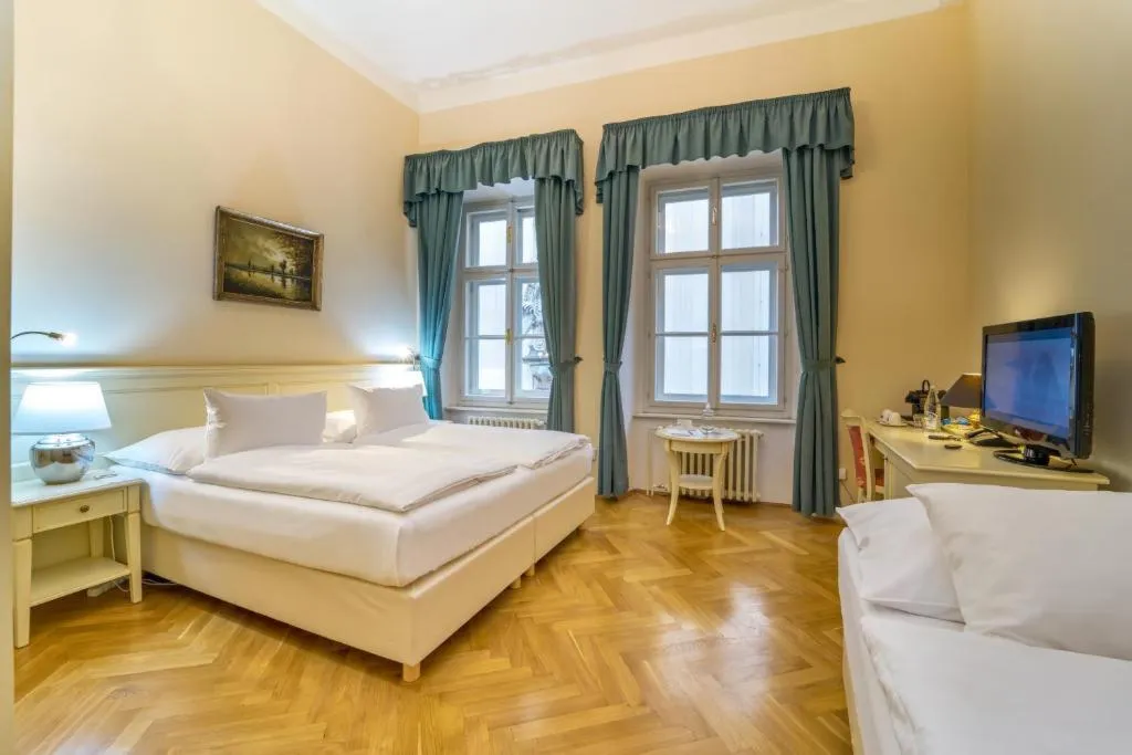 SINGLE STANDARD Room, Josephine Old Town Square - Czech Leading Hotel, Prague