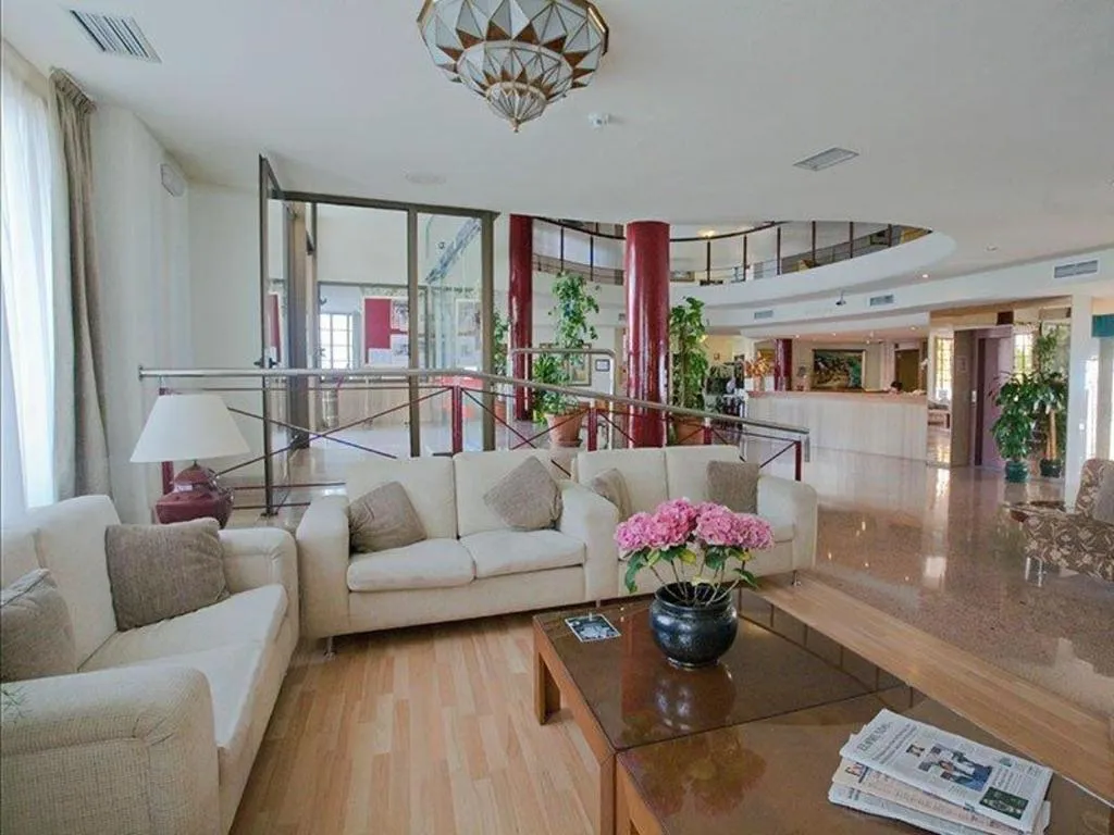 Lobby, Hotel Perla Marina, Costa Del Sol