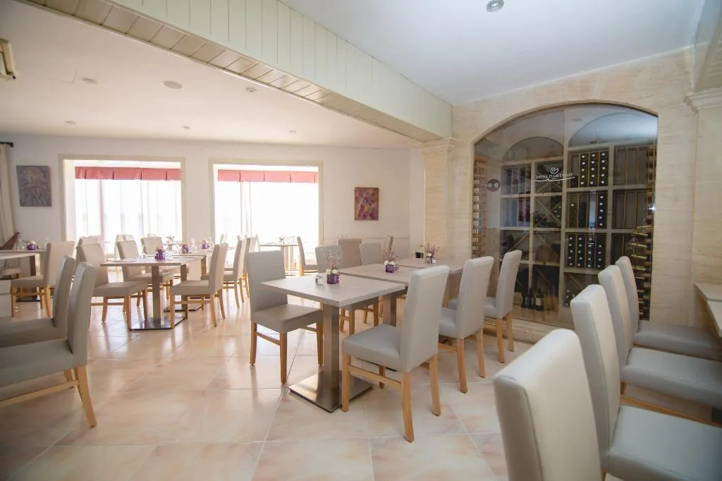Restaurant, Club S'Illot, Majorca