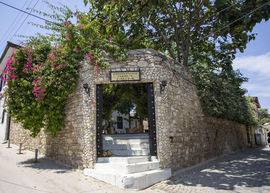 General view, Garden Palace Hotel, Izmir