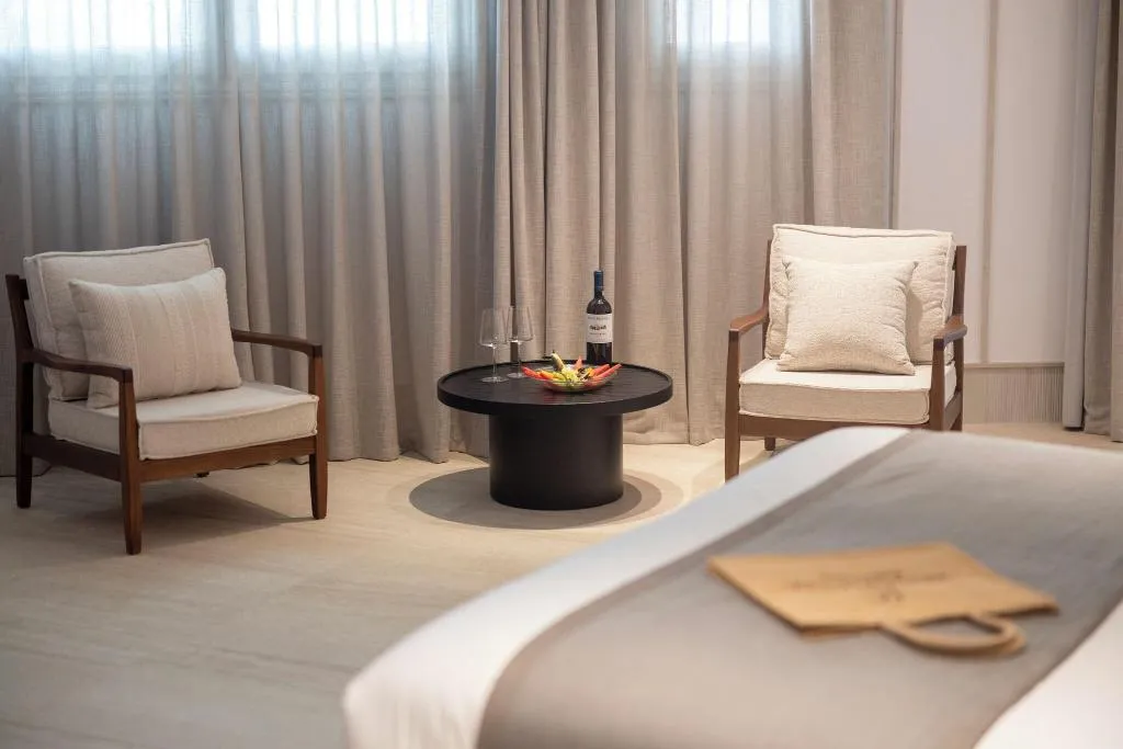 SUITE WITH JACUZZI Room, Santo Pure Oia Suites and Villas, Santorini