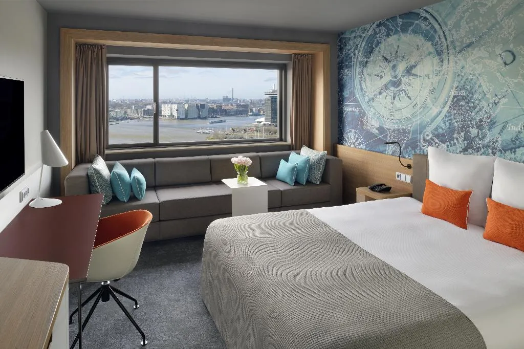 DOUBLE SUPERIOR CITY VIEW Room, Movenpick Hotel Amsterdam City Centre, Amsterdam