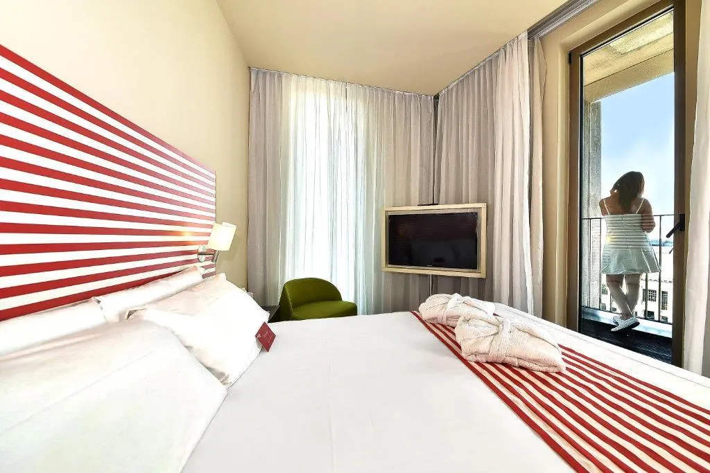DOUBLE WITH BALCONY WITH VIEWS Room, Glam Milano, Milan