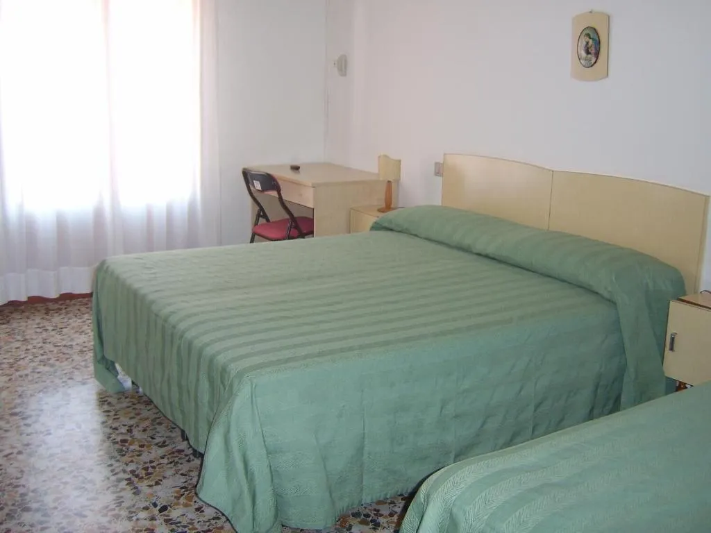 Room, Hotel Nuova Doel, Venice