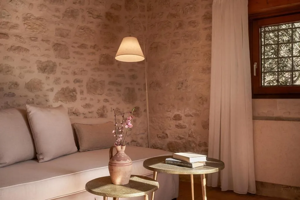 Room, Kapsaliana Village Hotel, Crete
