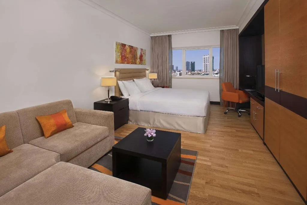 Room, DoubleTree by Hilton Hotel & Residences Dubai Al B, Dubai