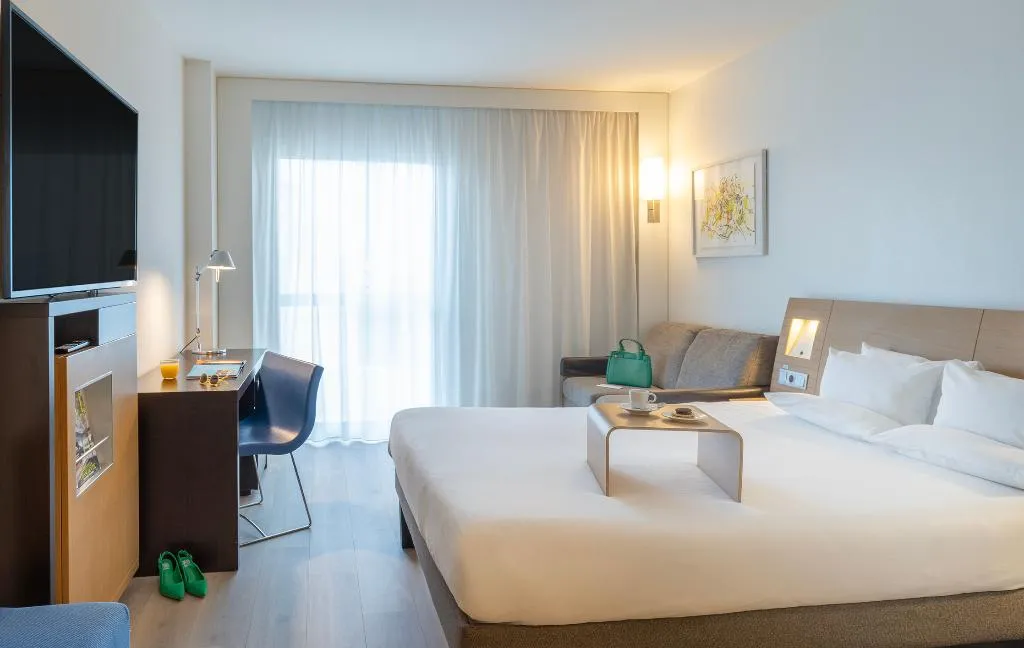 DOUBLE CITY VIEW Room, Novotel Barcelona City, Barcelona