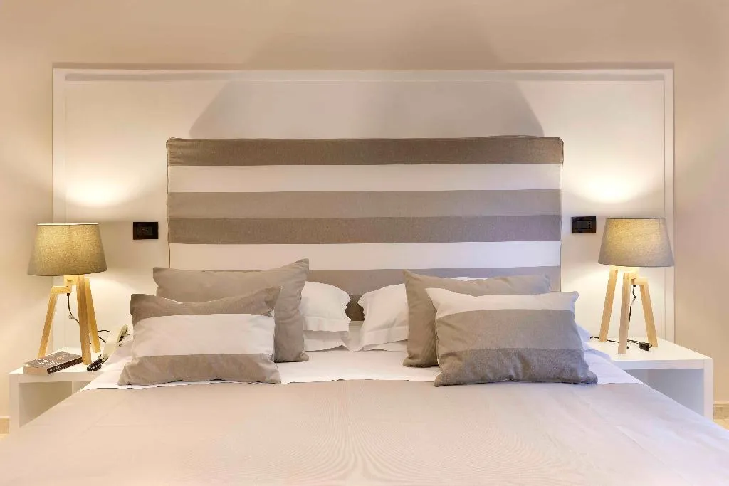 Double or Twin GARDEN VIEW Room, Rivage Hotel, Naples