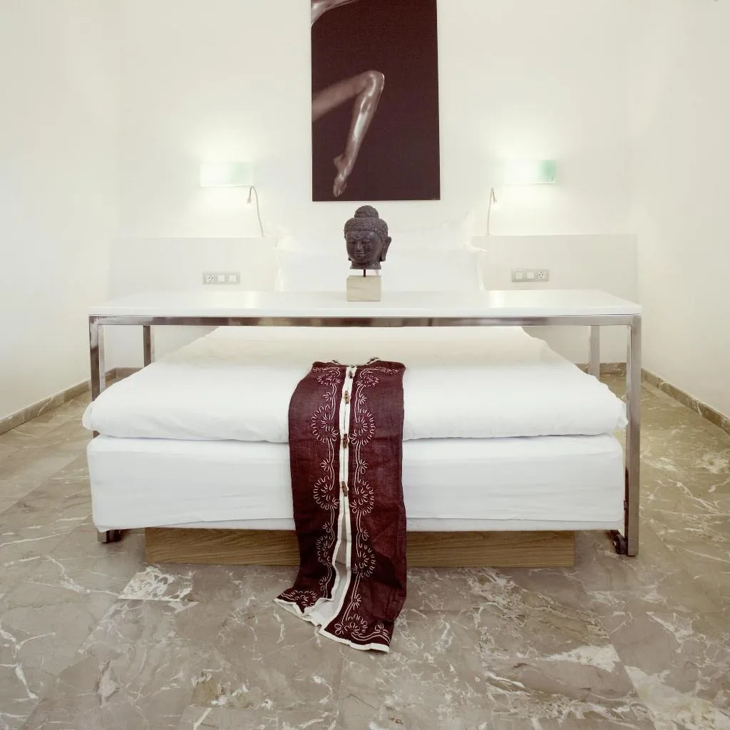 JUNIOR SUITE WITH DOUBLE BED Room, Petit Palace Hotel Tres, Majorca