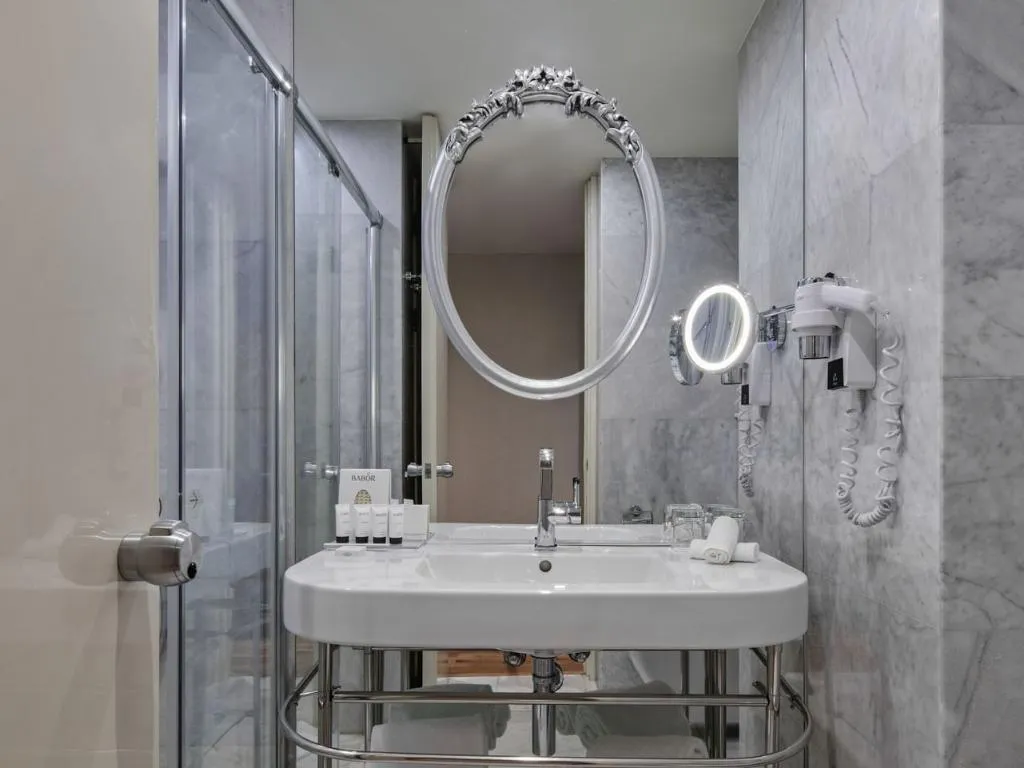 SUITE DUPLEX Room, Titanic Gendarmenmarkt Berlin, Berlin