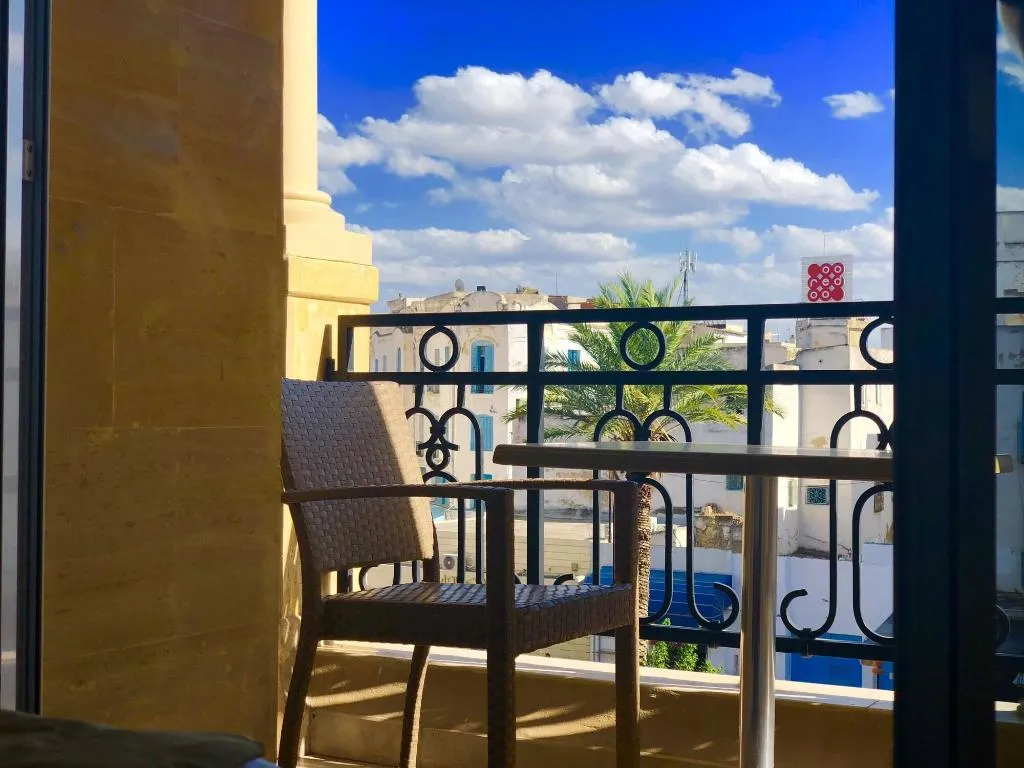 Room, Royal Victoria, Tunisia