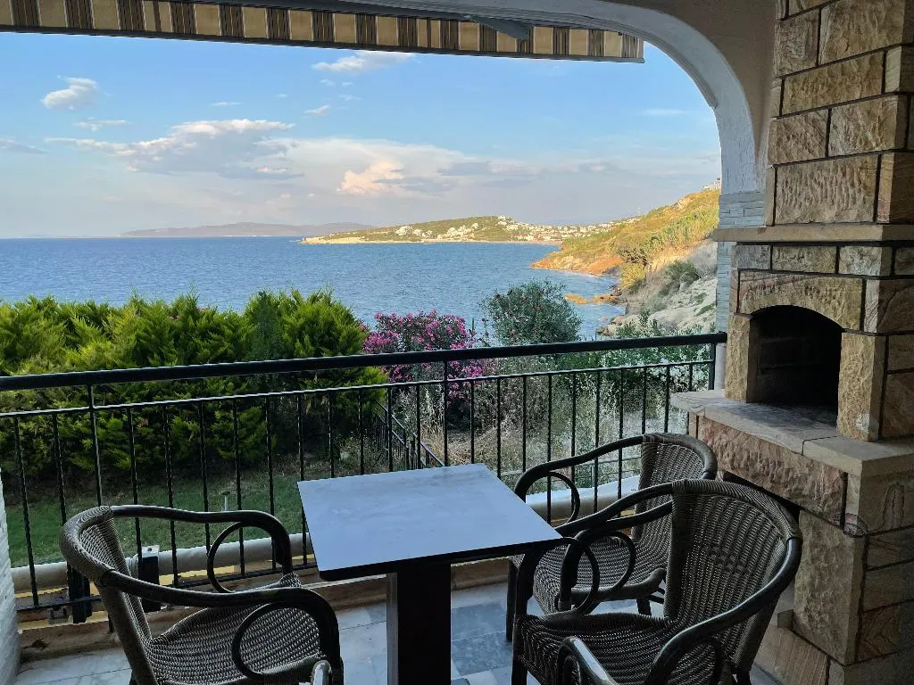 APARTMENT SEA VIEW CAPACITY 4 Room, Tayfun Hotel, Izmir
