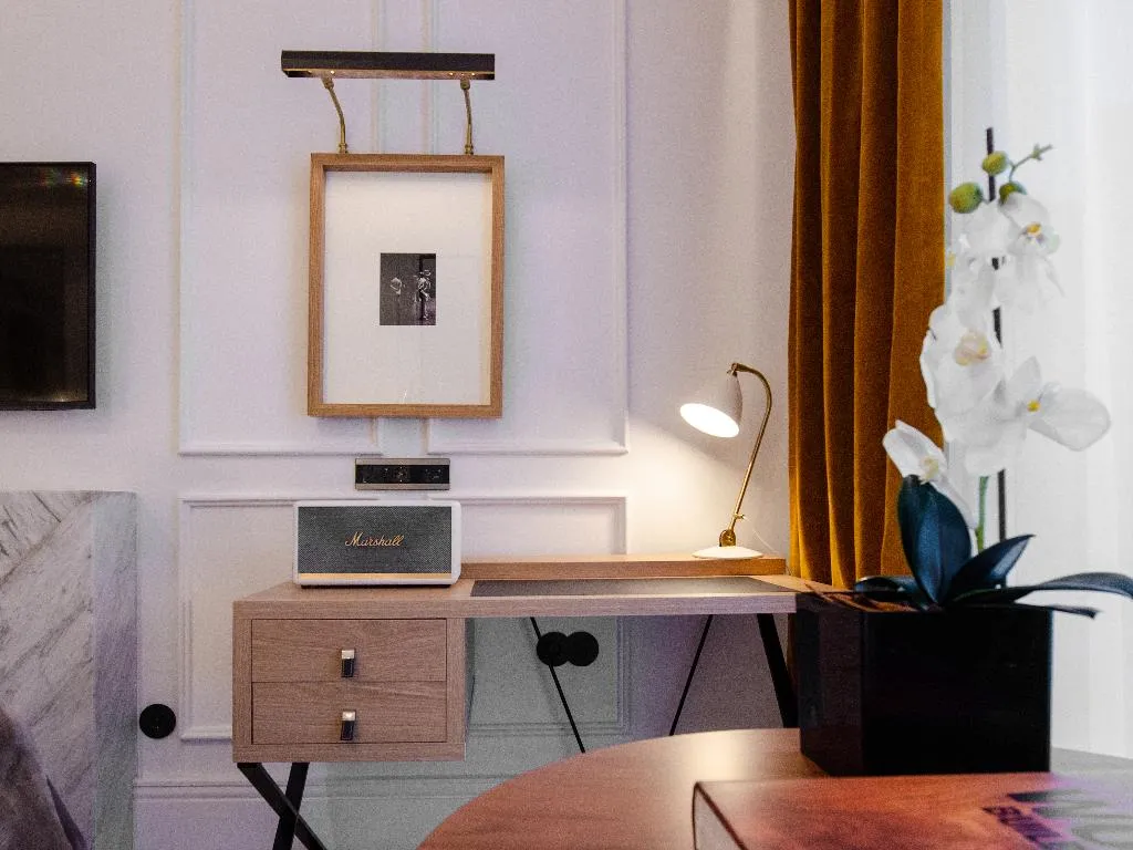 JUNIOR SUITE STANDARD Room, Browns Avenue Hotel, Lisbon