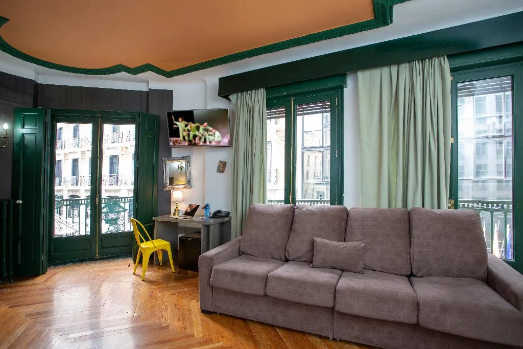 QUADRUPLE STANDARD Room, Casual del Teatro Madrid, Madrid