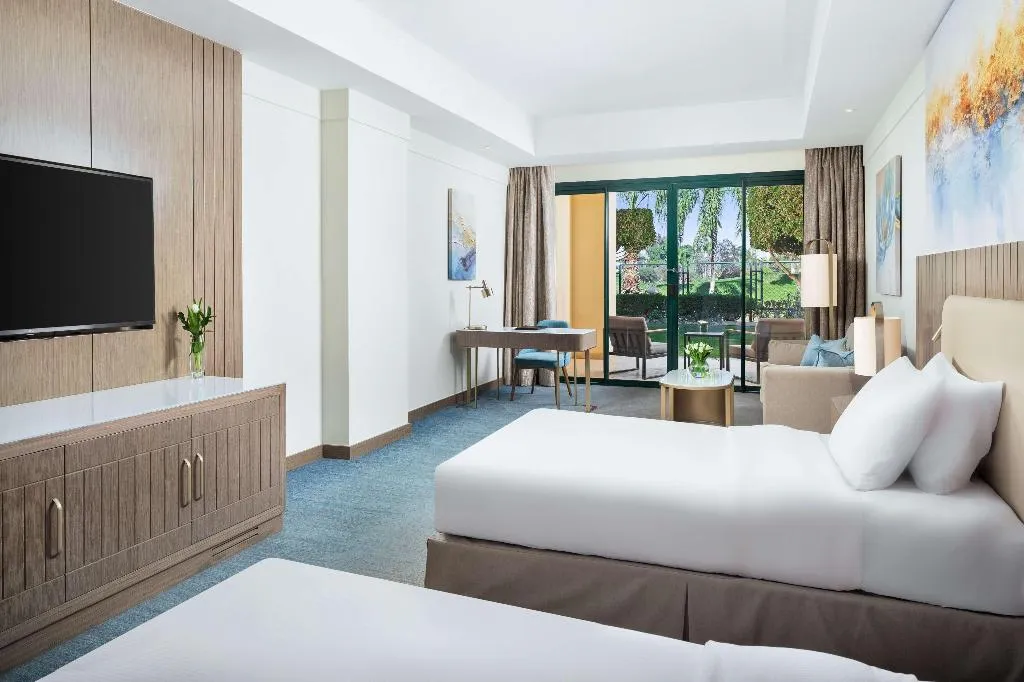 TWIN PREMIER Room, Hilton Pyramids Golf, Cairo