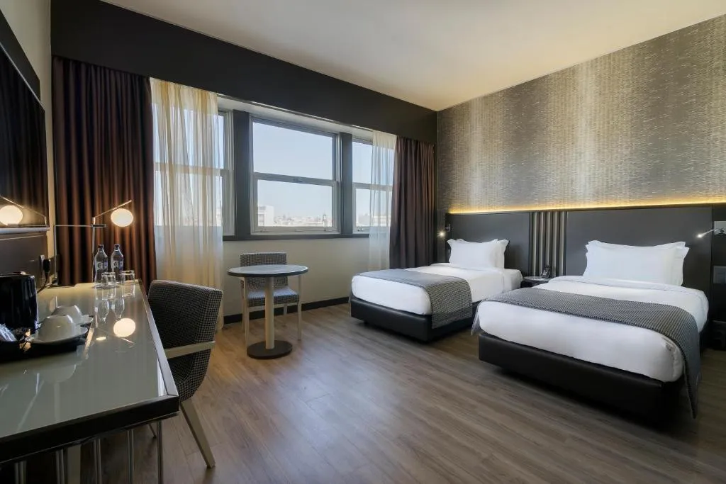 TWIN STANDARD Room, HF Fenix Lisboa, Lisbon