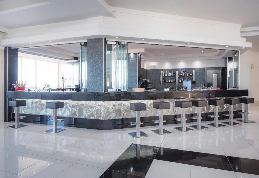 Bar, Grand Blue Beach Hotel, Kos