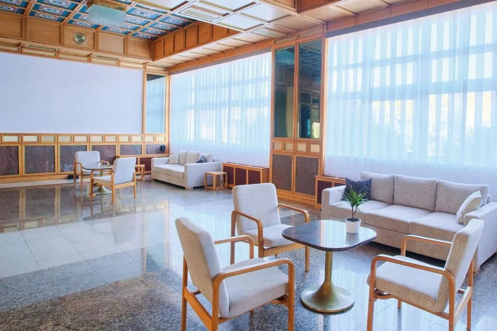 Lobby, Duga Uvala, Istria