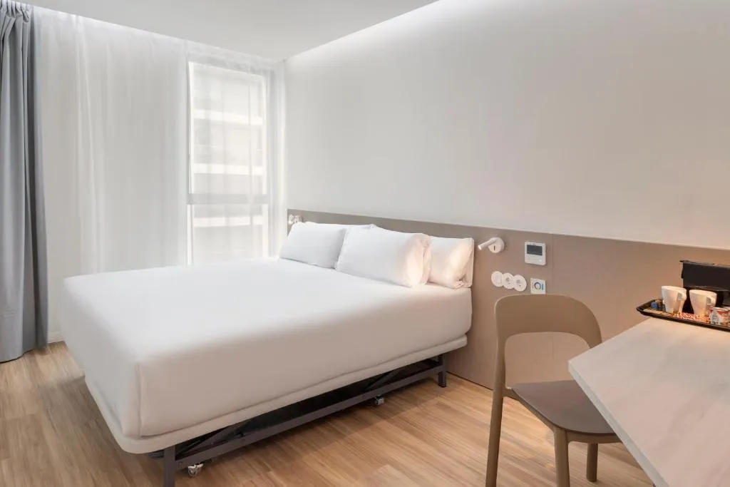 Room, B&B Hotel Santo Tirso, Porto