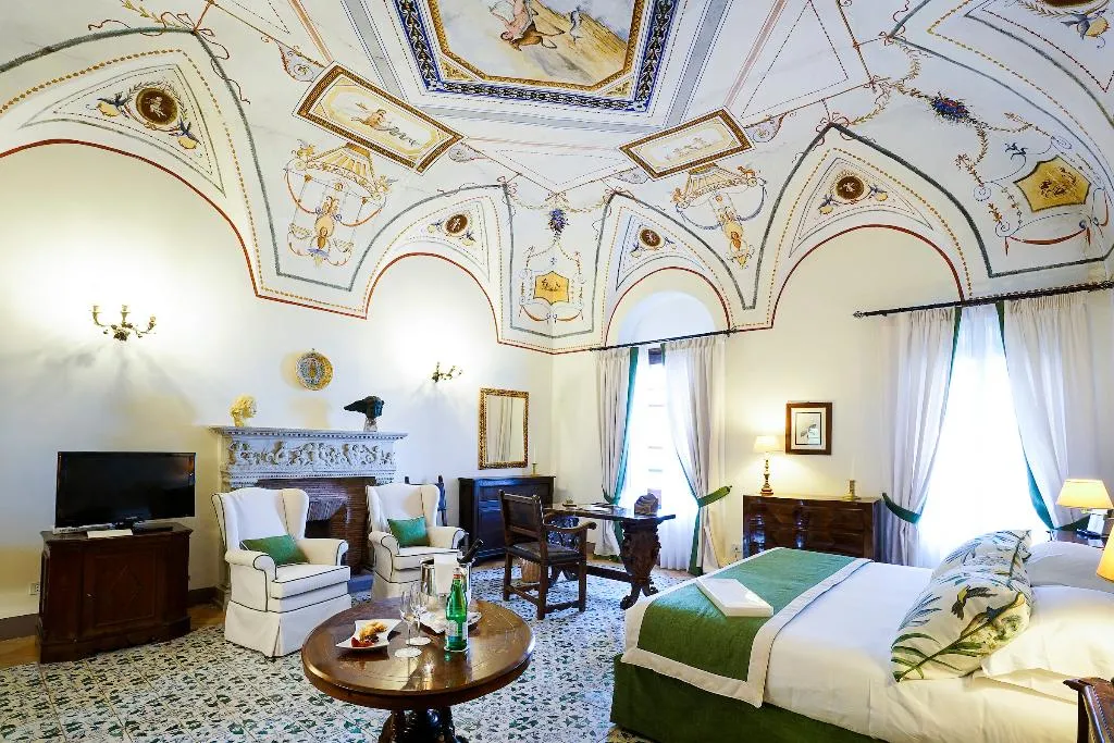 STUDIO STANDARD Room, Villa Cimbrone, Naples