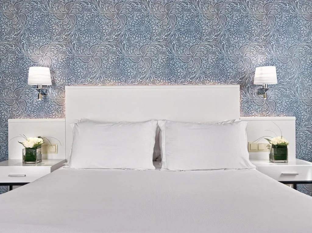 TRIPLE TWO BEDS Room, H10 Raco del Pi Boutique Hotel, Barcelona