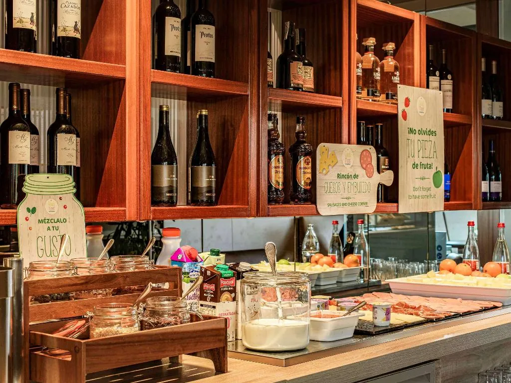 Restaurant, ibis Styles Figueres Ronda, Costa Brava