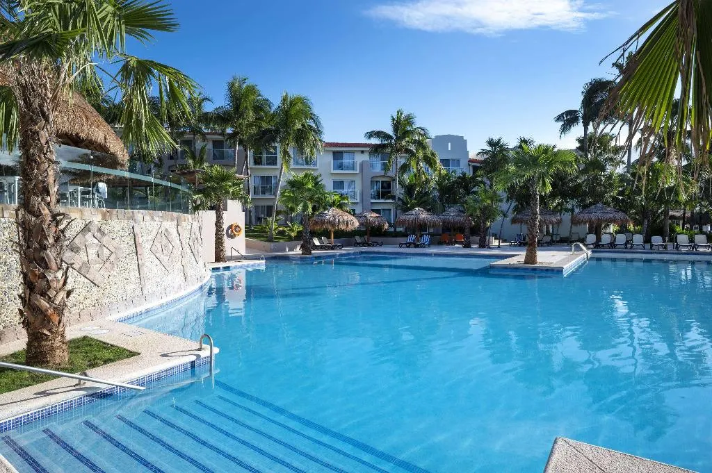 Pool, Viva Azteca by Wyndham Trademark All Inclus Resort, Cancun Area