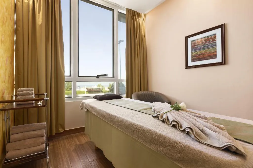 Sports and Entertainment, Ramada By Wyndham Beach Hotel Ajman, Dubai
