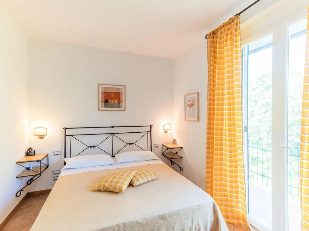 Room, Belvilla By Oyo La Rocca Residence, Perugia