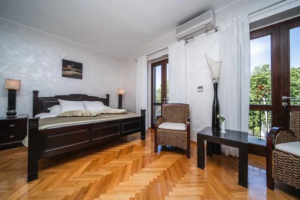 VILLA FIVE BEDROOMS Room, Villa Franica, Dubrovnik