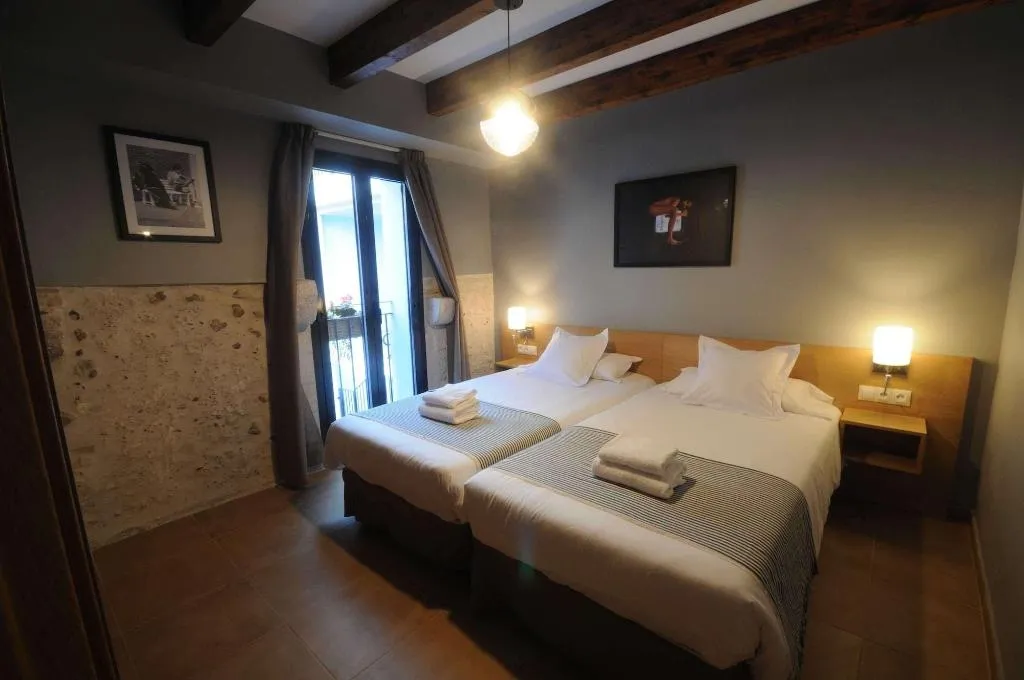 Room, Catalina Suites San Nicolas 3*, Valencia