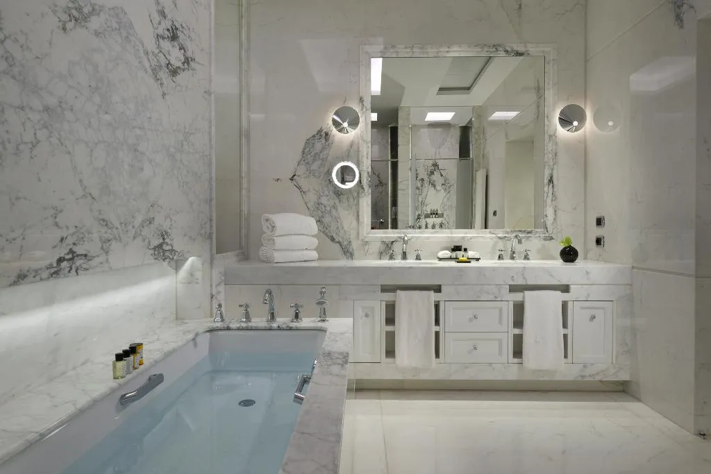 SUITE LUXURY ONE BEDROOM Room, Splendide Royal Rome, Rome