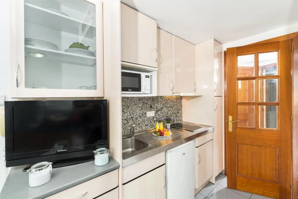 APARTMENT CAPACITY 4 ONE BEDROOM Room, Apartaments Blau, Costa Brava