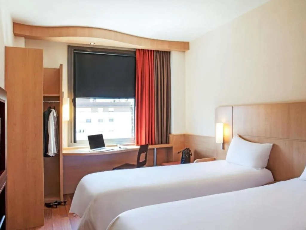 TWIN STANDARD Room, Ibis Barcelona Ripollet, Barcelona