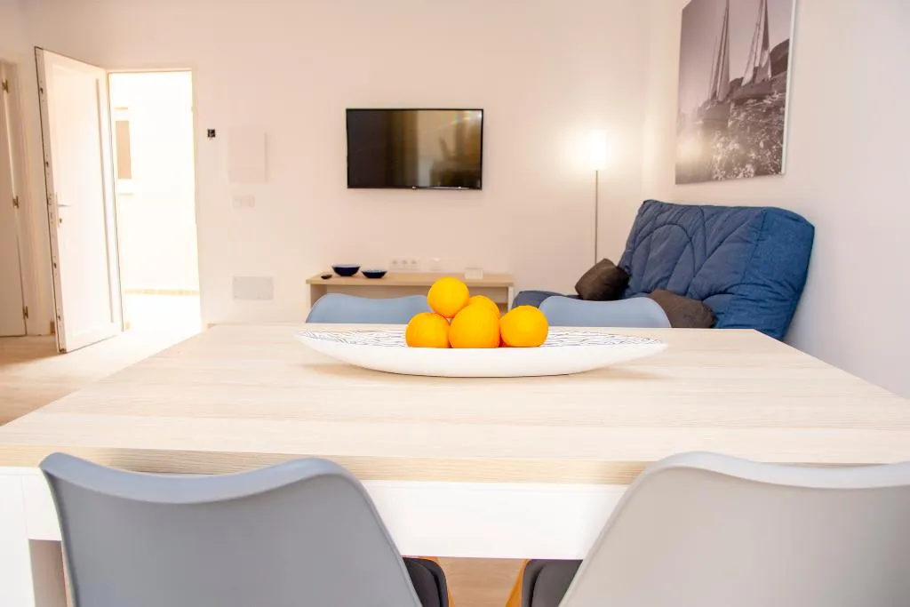 APARTMENT THREE BEDROOMS ONE BATHROOM Room, Maribel, Menorca
