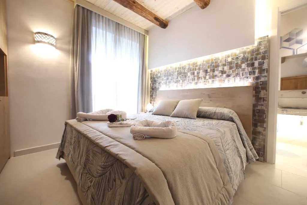 DOUBLE COMFORT Room, Relais Piazza del Plebiscito, Naples