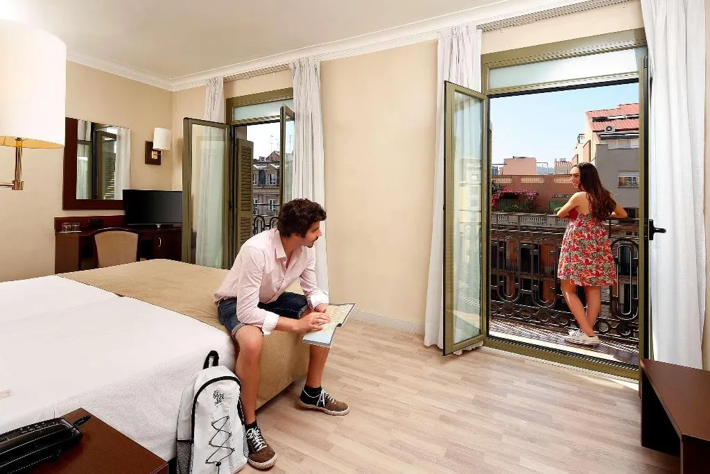 Room, HCC Taber, Barcelona