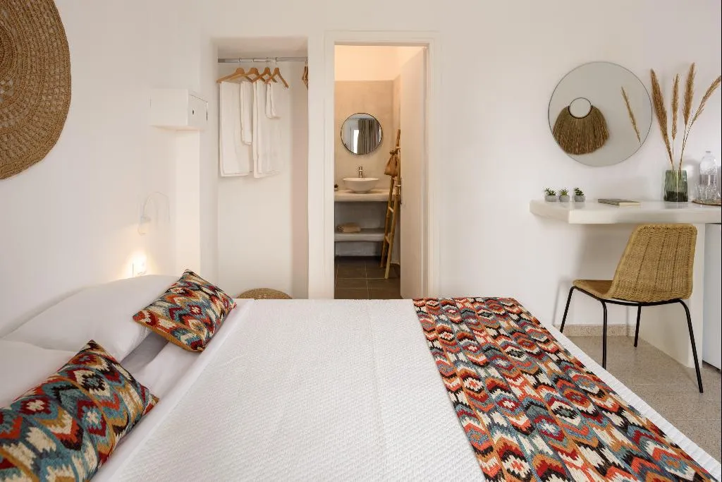 DOUBLE DELUXE Room, Cal Day Rooms Santorini, Santorini
