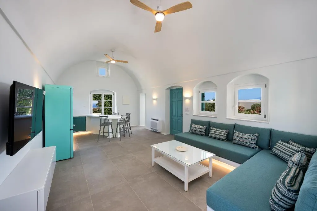 VILLA TWO BEDROOMS WITH PRIVATE POOL Room, Sienna Eco Resort, Santorini