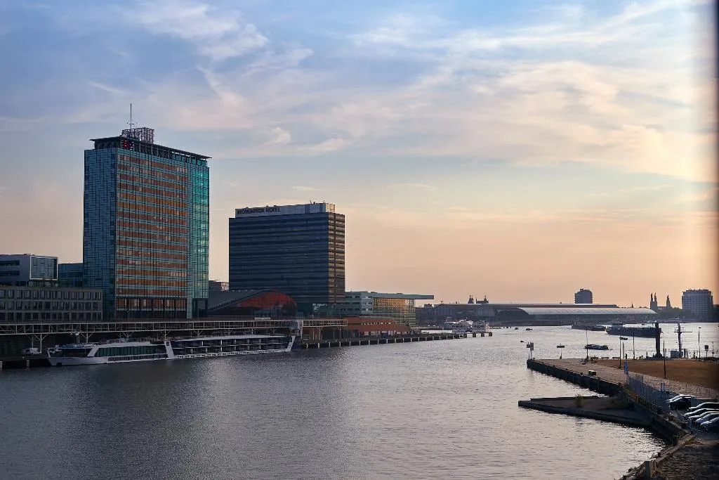 Double or Twin WITH VIEWS Room, Hotel Jakarta Amsterdam, Amsterdam