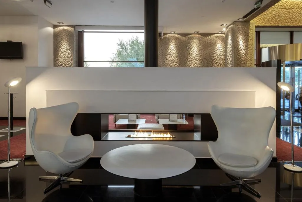 Lobby, Hilton Madrid Airport, Madrid